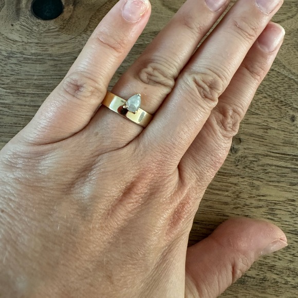 Sarah O rustic pear diamond ring 🍐 - Picture 3 of 6
